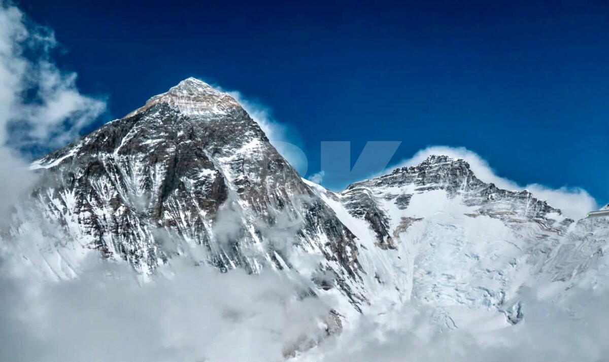 Alpomania Summits Everest & Lhotse With 8K Expeditions, Spring 2023