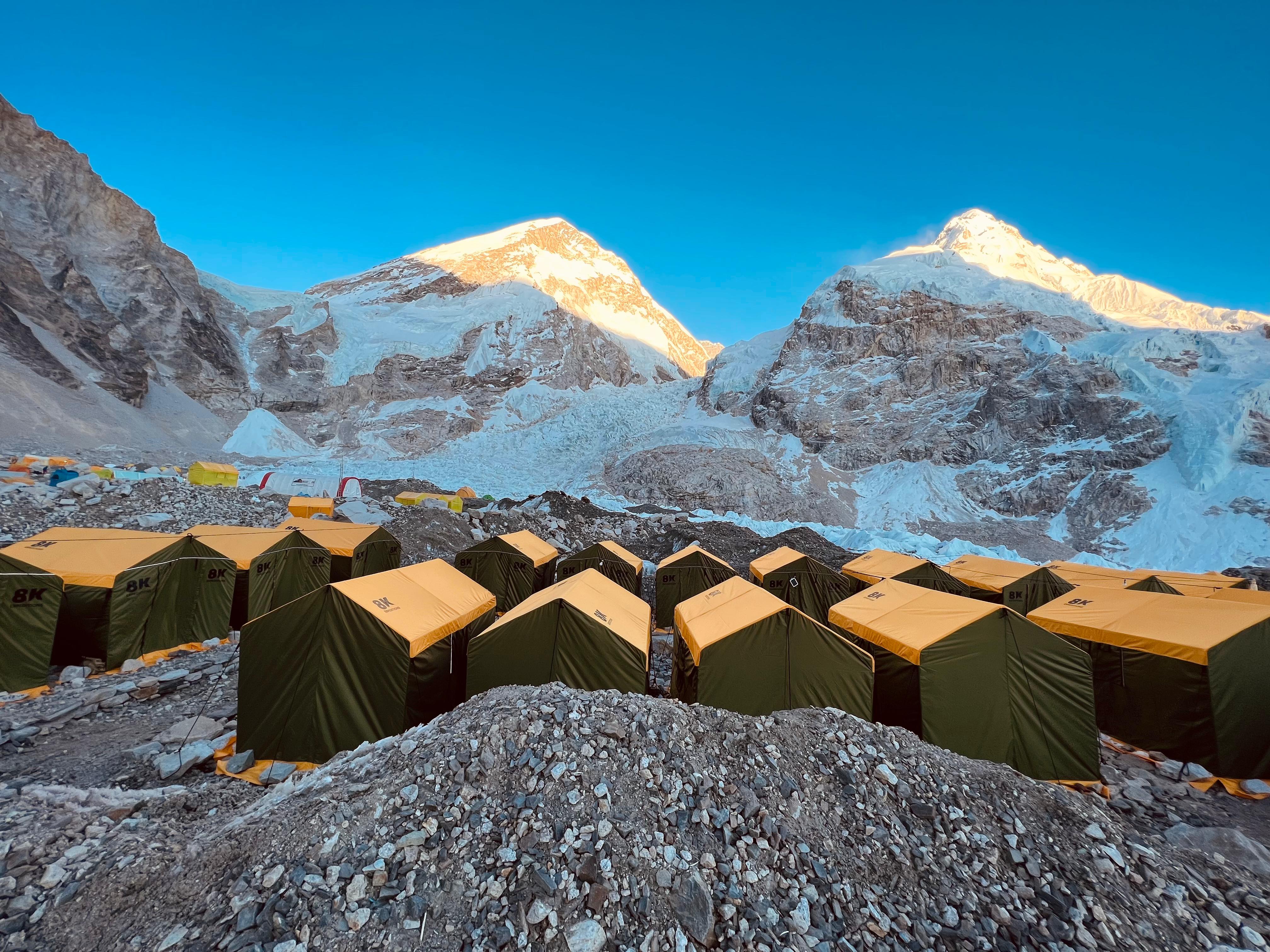 EVEREST EXPEDITION - STANDARD SERVICE