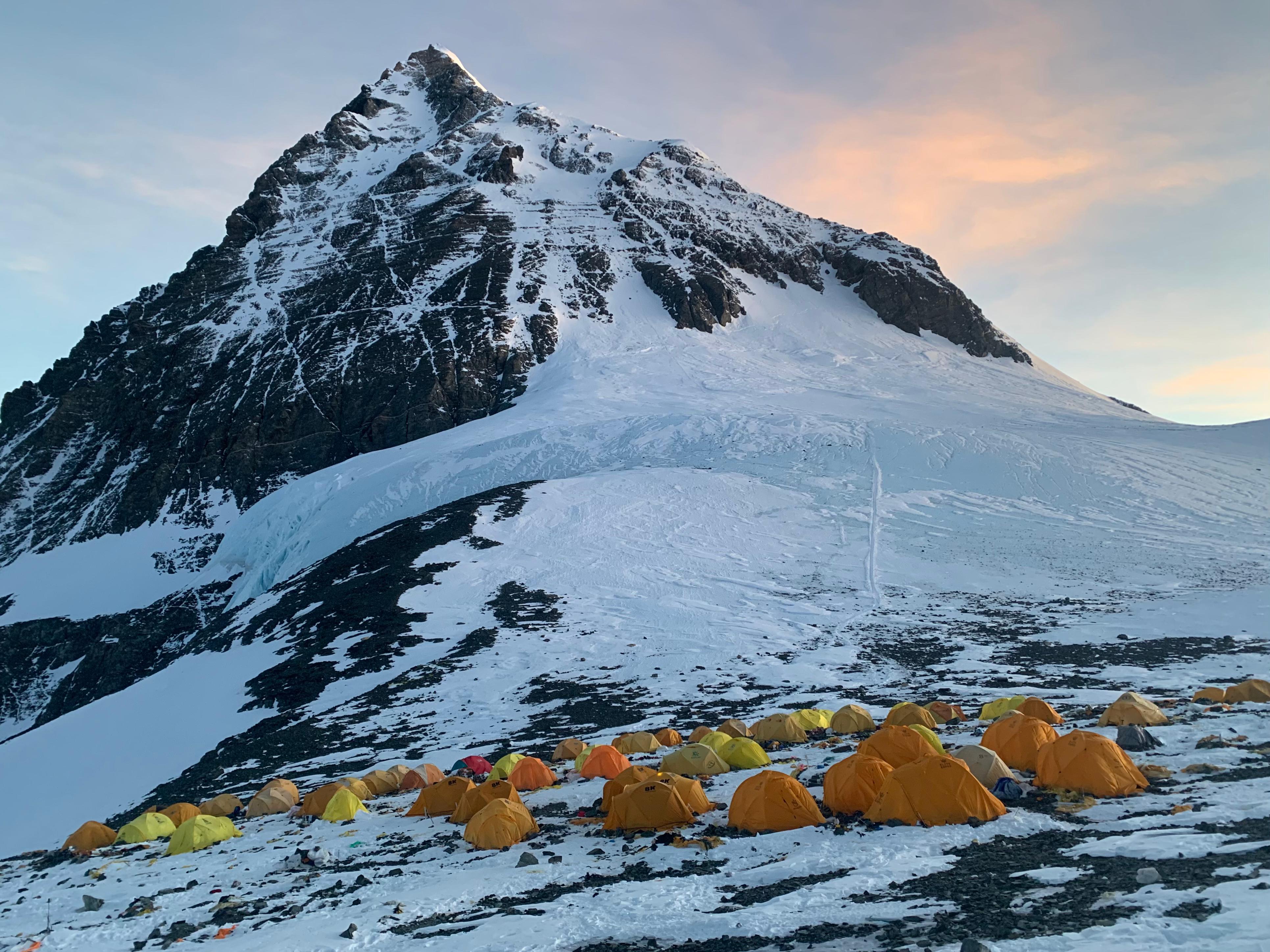 EVEREST EXPEDITION - STANDARD SERVICE