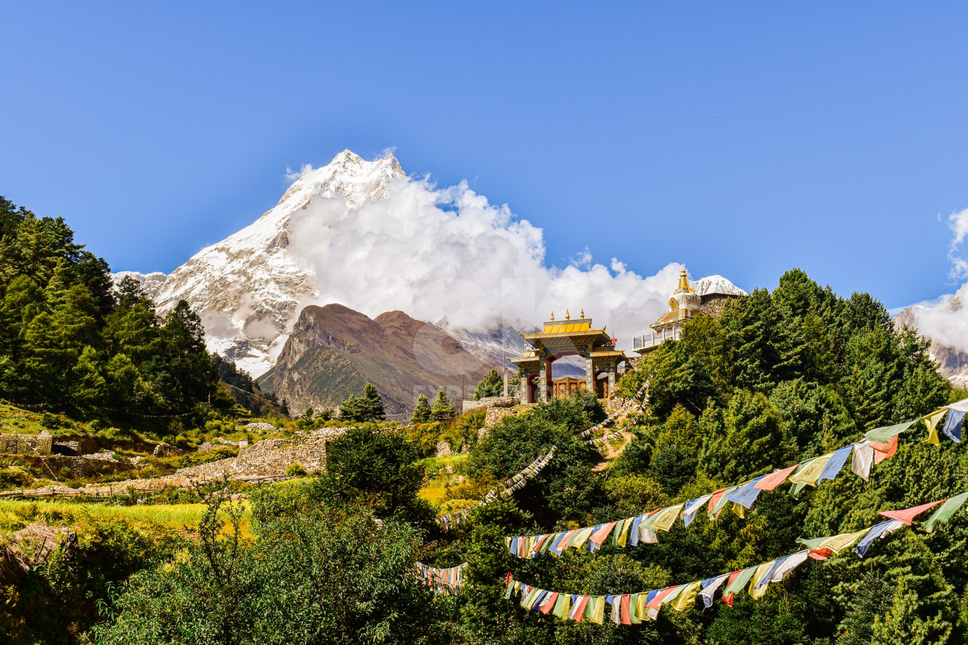 MANASLU ROUND TREK (LARKEY LA PASS)