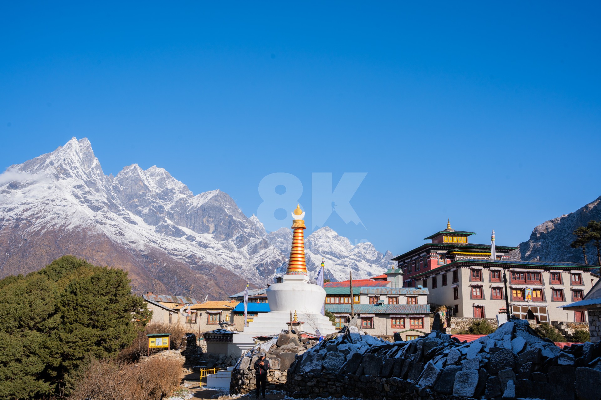 EVEREST BASE CAMP TREK - STANDARD SERVICE