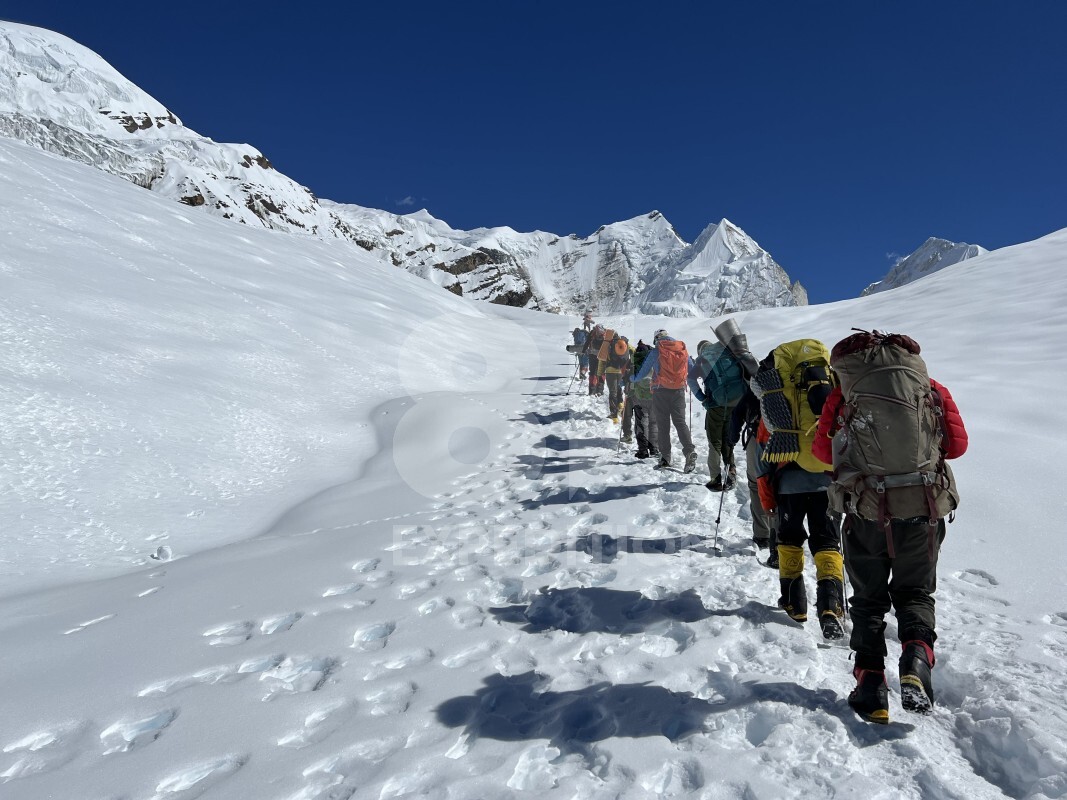 HIMLUNG EXPEDITION (7,126M)