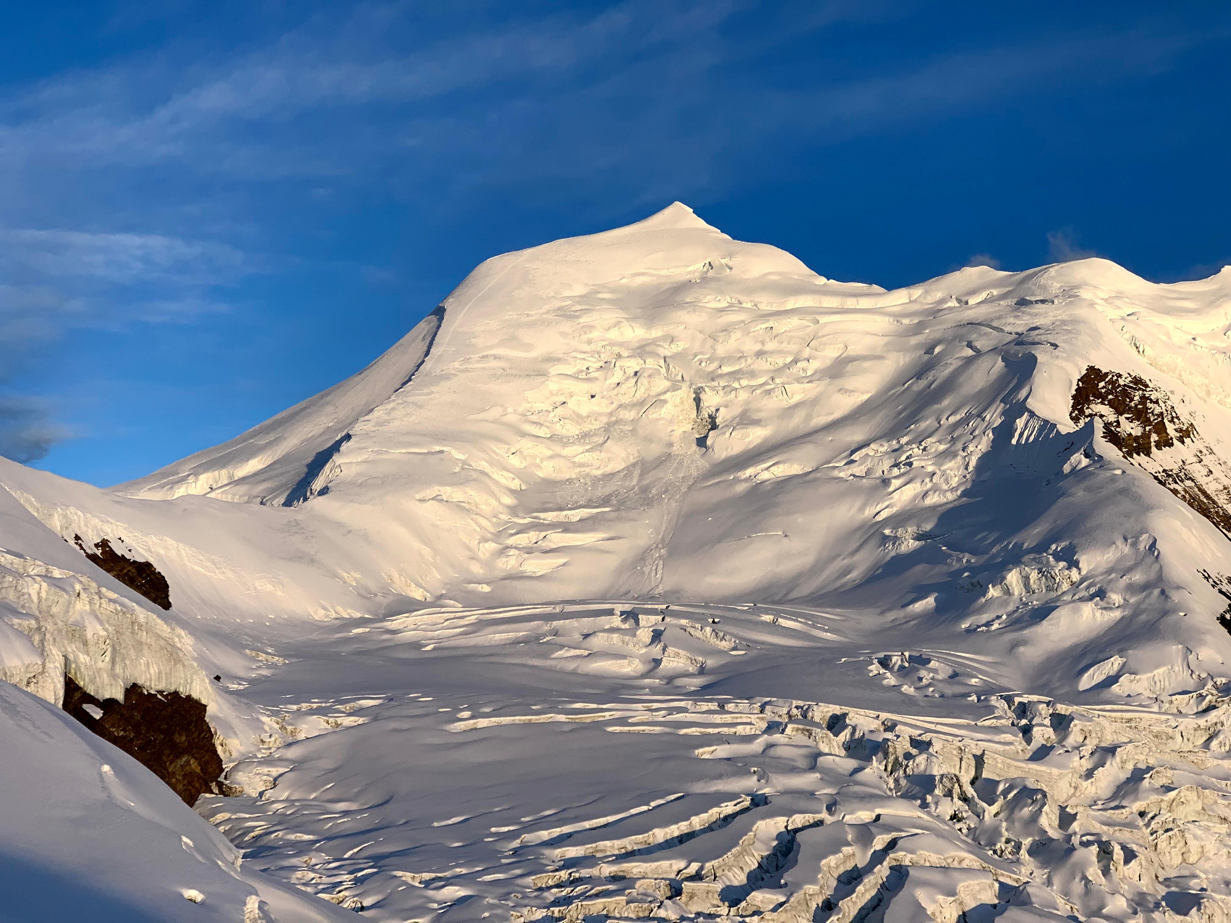 HIMLUNG EXPEDITION (7,126M)