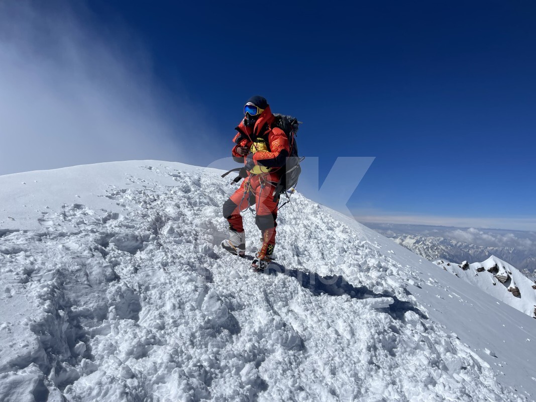 K2 EXPEDITION (8,611M)