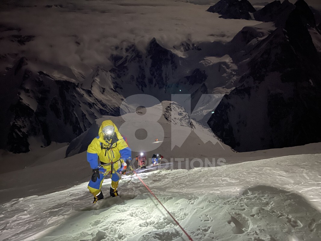 K2 EXPEDITION (8,611M)