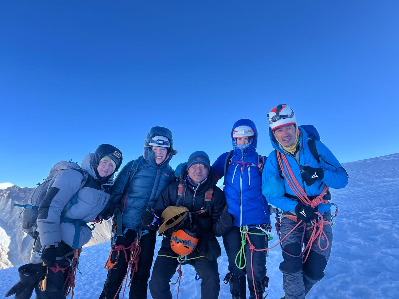 LARKEY PEAK CLIMBING (6,249M)