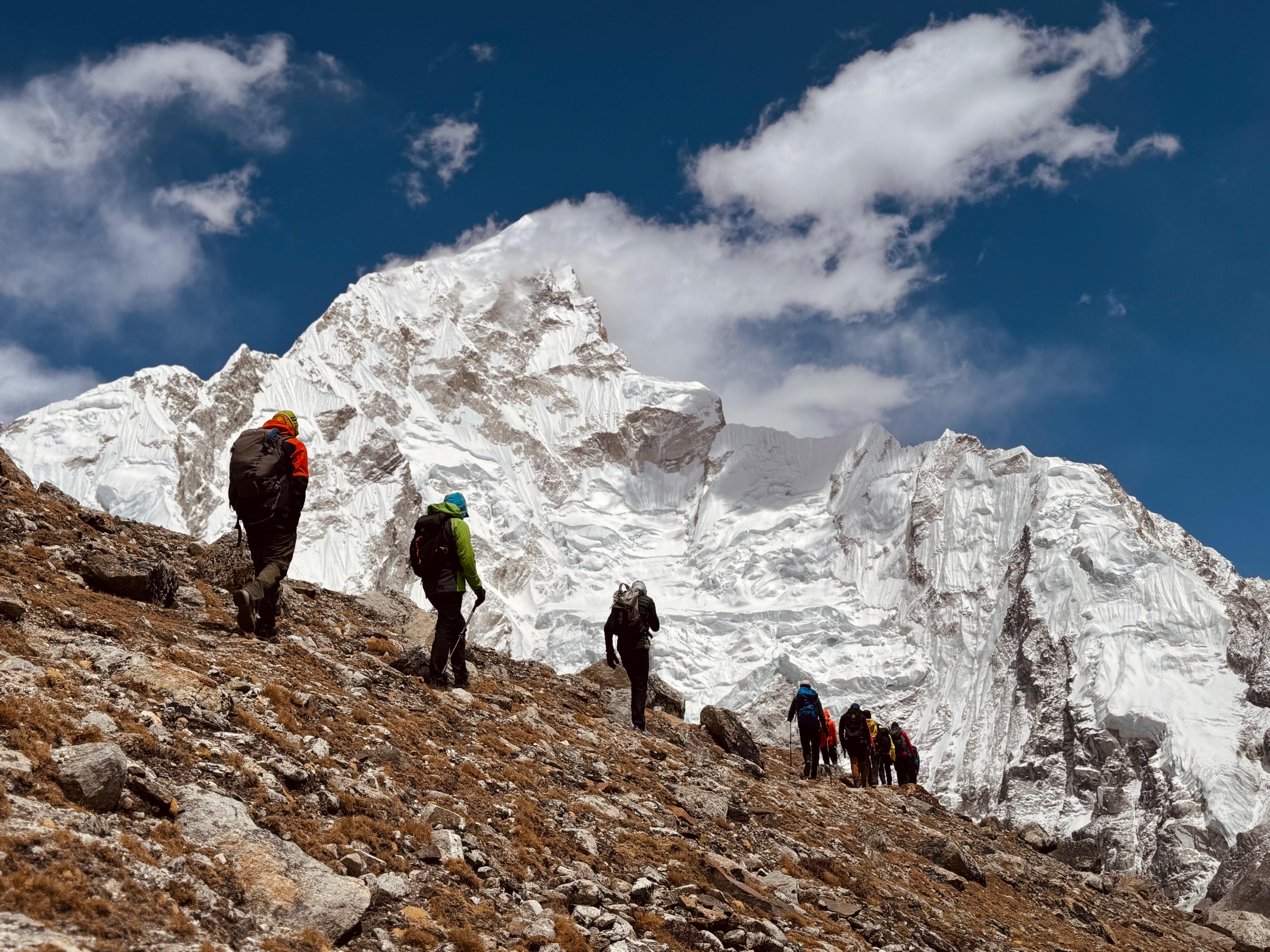 MERA PEAK, ISLAND PEAK AND LOBUCHE EAST PEAK - 3×6000ERS