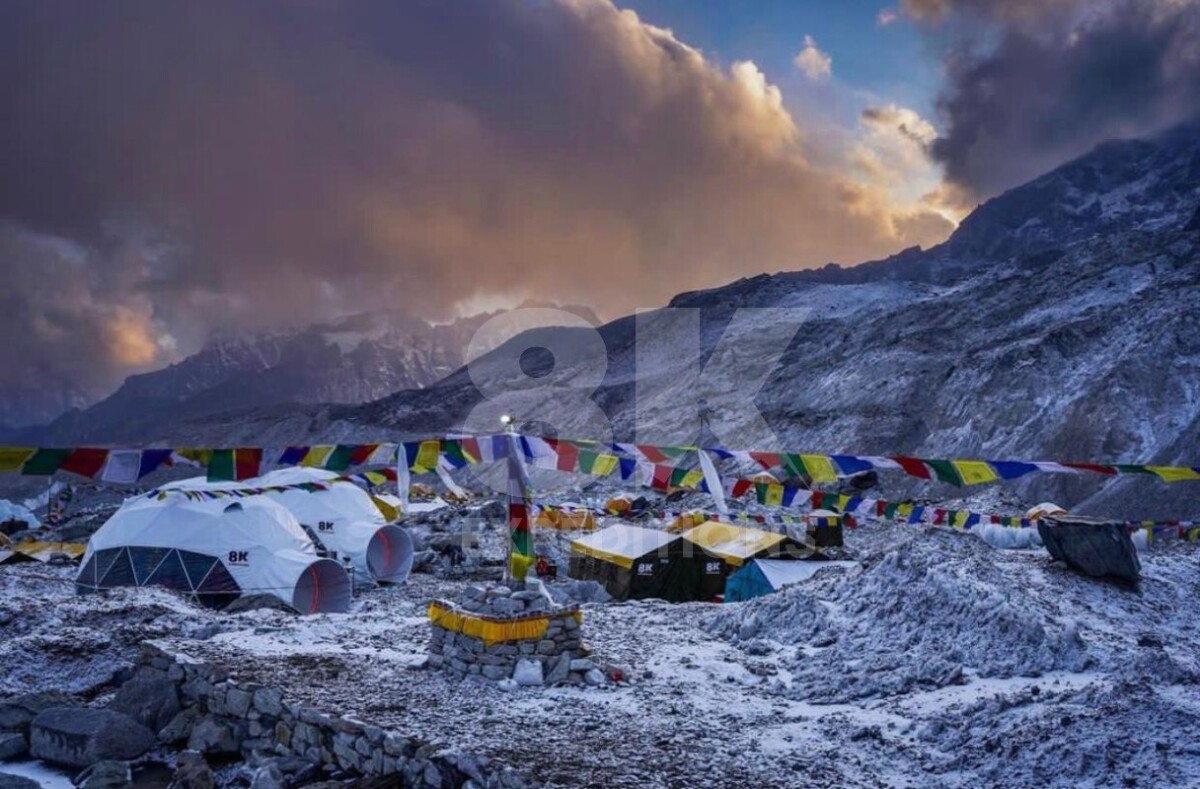 LUXURY EVEREST EXPEDITION SOUTH