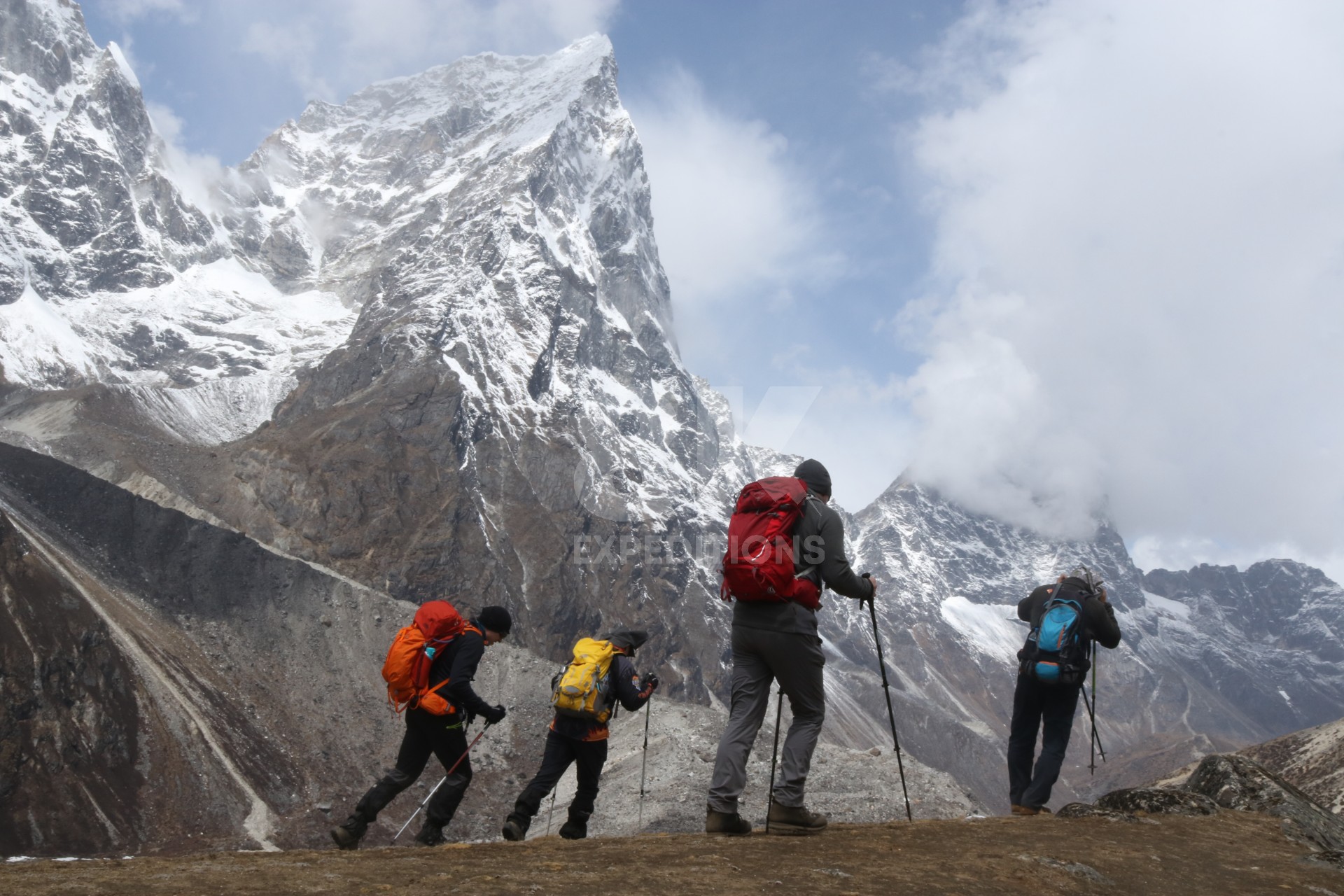 EVEREST BASE CAMP VIA GOKYO CHOLA PASS TREK (5,420M)