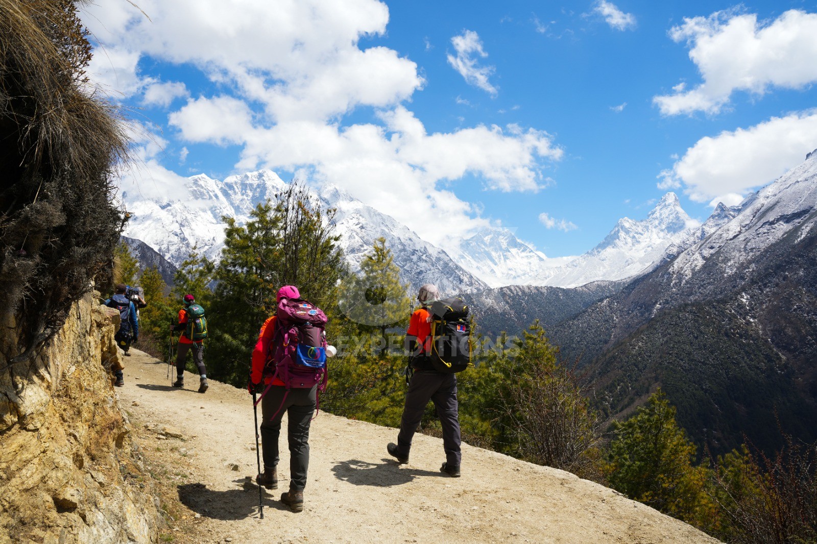 EVEREST BASE CAMP TREK - LUXURY SERVICE