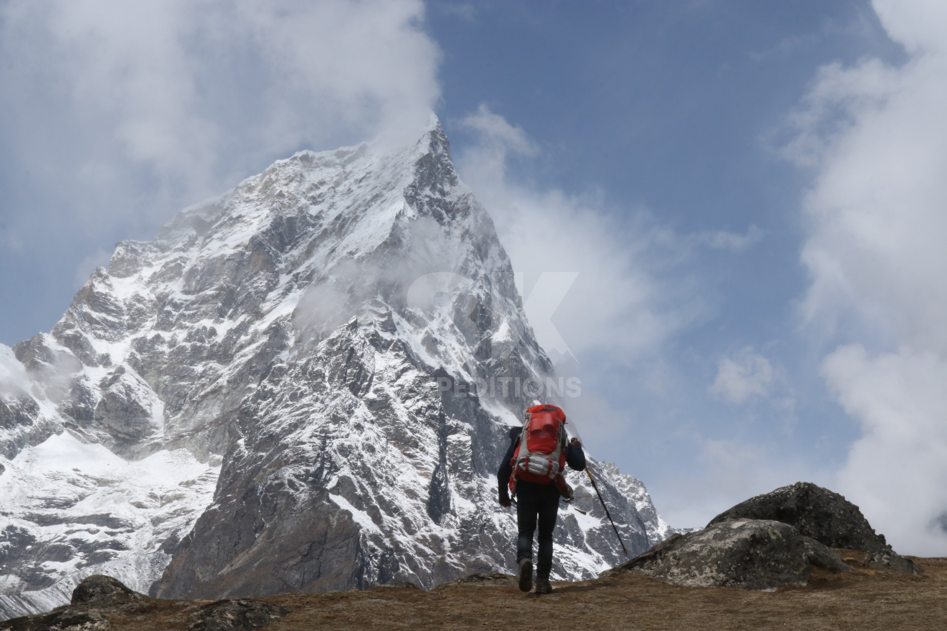 EVEREST 3 HIGH PASSES TREK