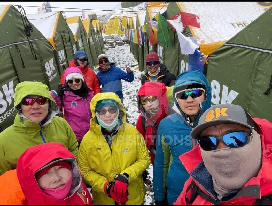 "Unstoppable Mongolian Team Conquers Mt. Everest (8848.86m) & Lhotse (8516m) Summit With 8K Expeditions Spring 2023!"
